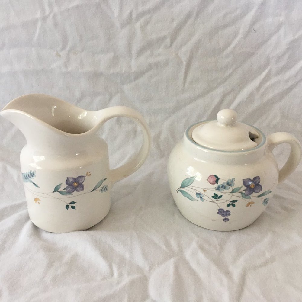 Pfaltzgraff April Pattern Creamer and Sugar Dish
